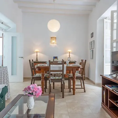 Sol Apartment *