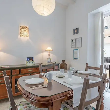 Sol Apartment